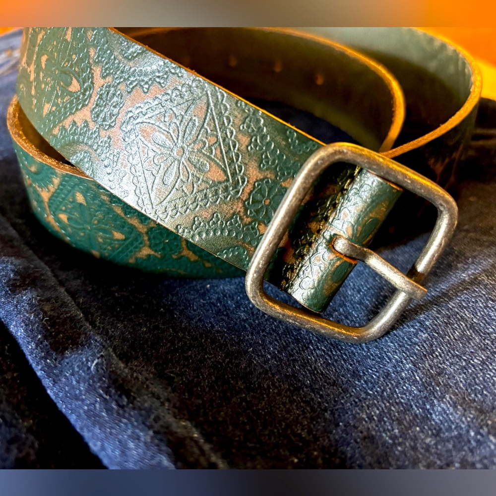 Lucky Brand forest green leather belt